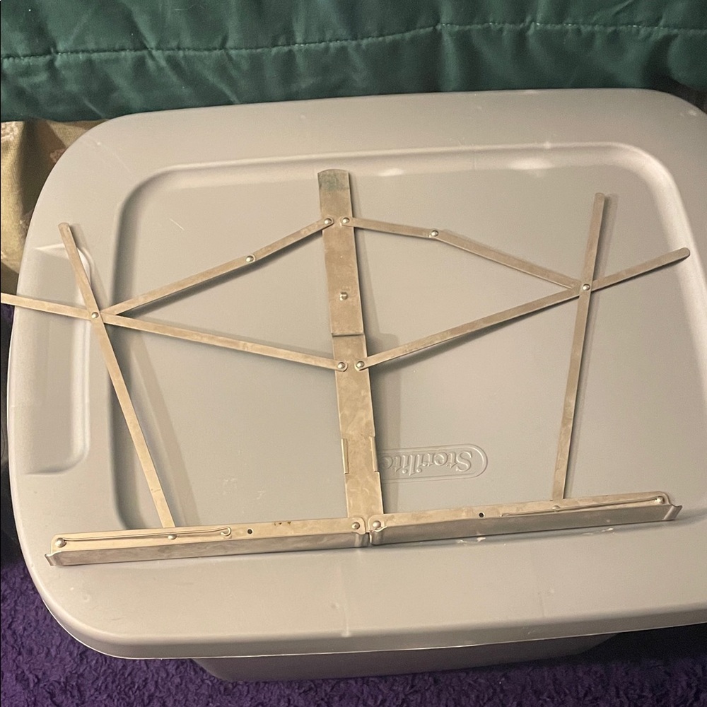 Silver Metal Folding Music Stand
